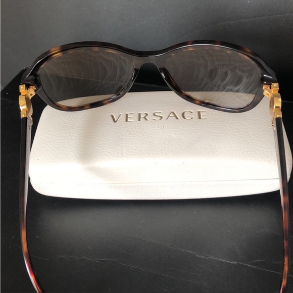 Versace sunglasses *authentic* - Picture 4 of 9